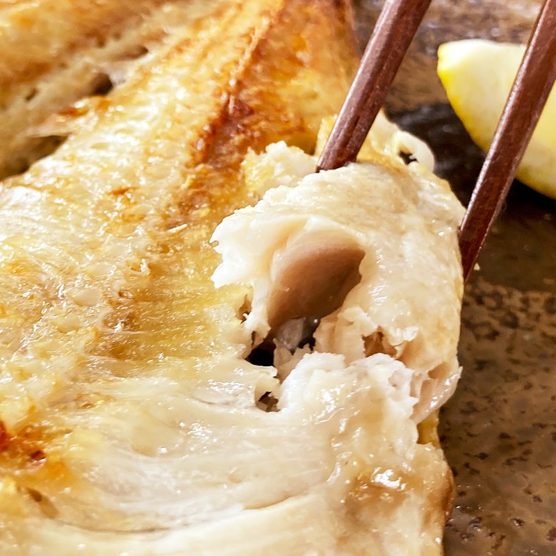 (b012-02)ロシア産 無添加 干物 縞ホッケの干物 特大サイズ 3枚【本州・四国エリア送料無料】